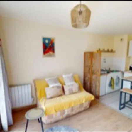 Avec Balcon Et Ascenseur Sur Daire Calais